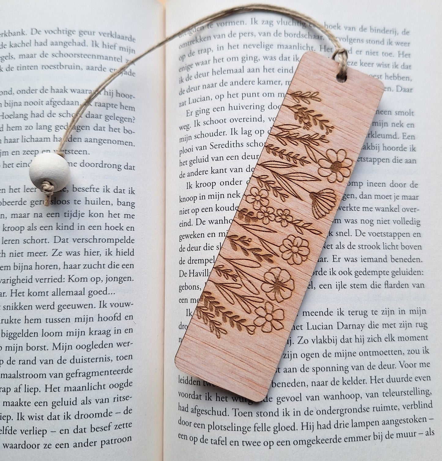 Houten boekenlegger - Bloem 1