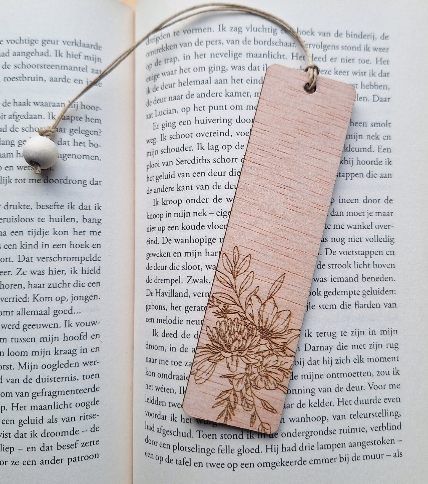 Houten boekenlegger - Bloem 2