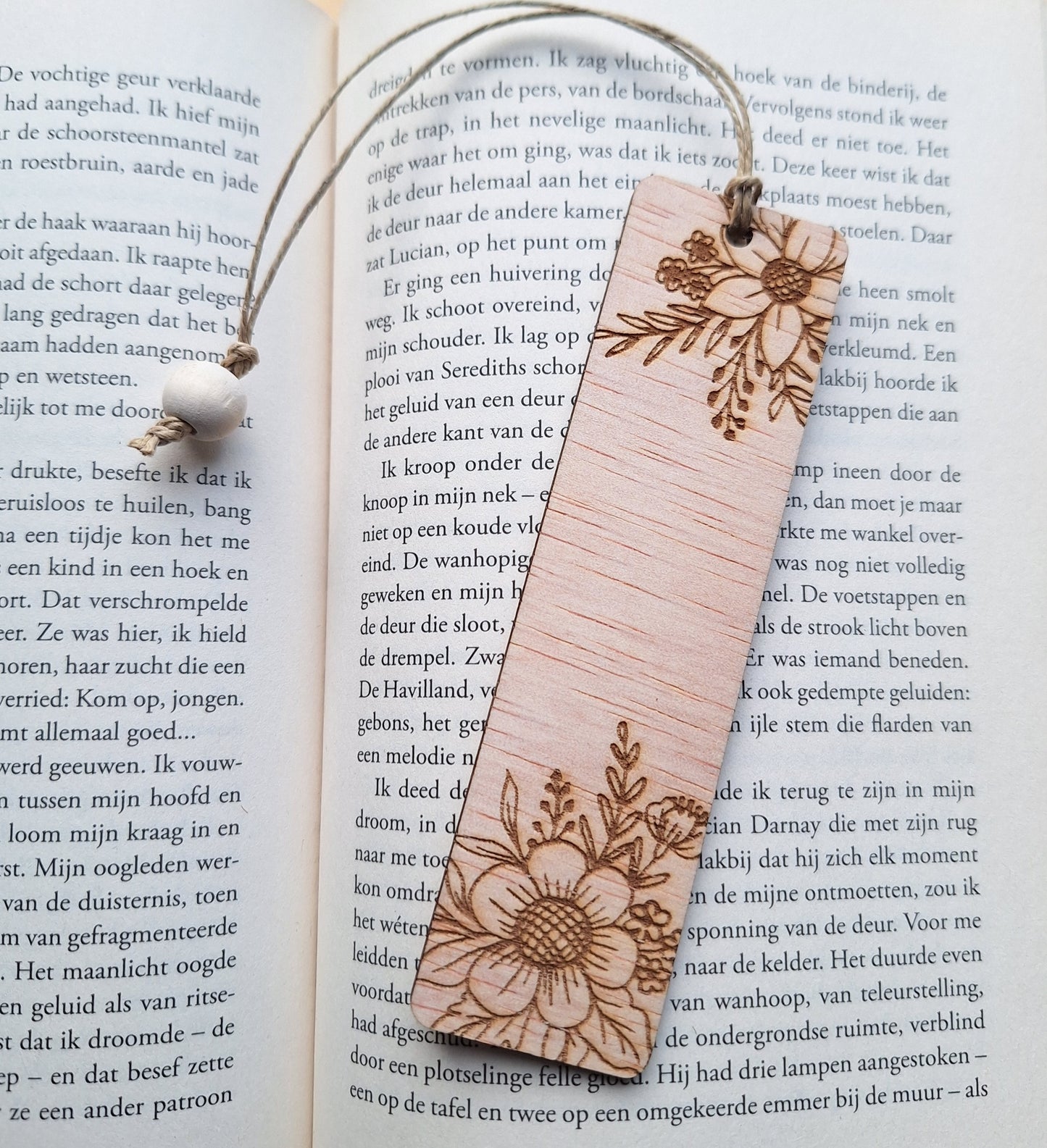 Houten boekenlegger - Bloem 3