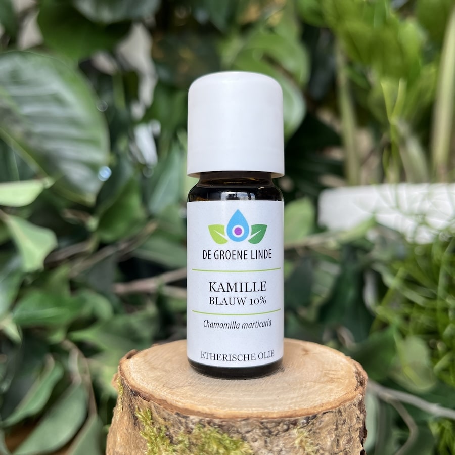kamille-blauw-10-essentieleolie